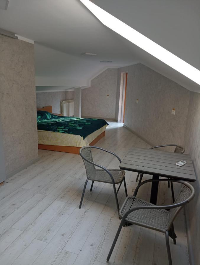 Cataleya Caffee Hostel Rădăuţi Εξωτερικό φωτογραφία